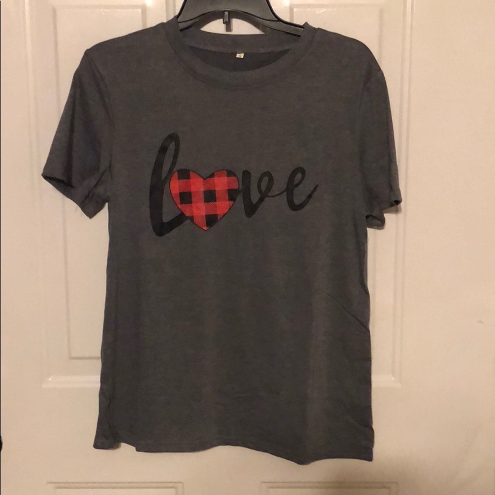 Woman’s small t shirt
